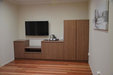 The Australian Hotel Motel - Accommodation BNB 3