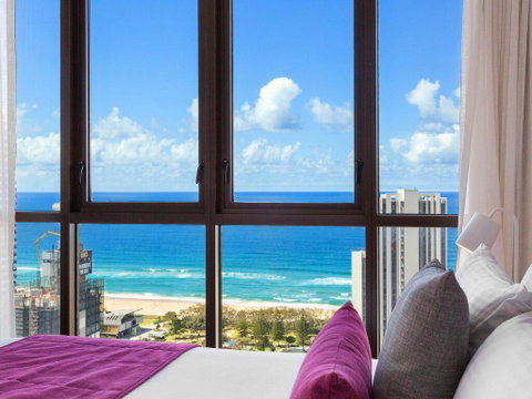 The Beach Broadbeach Private 2 Bedroom Ocean View - Accommodation BNB 3