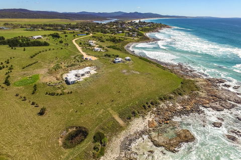 Saltwater - Absolute Oceanfront, Hot Tubs, Sauna, Fire Pits - Accommodation BNB 26