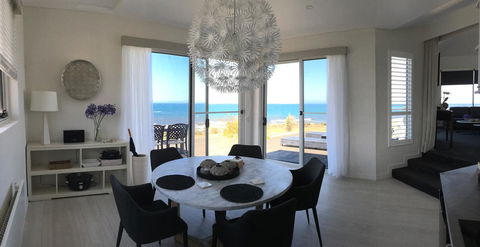 Saltwater - Absolute Oceanfront, Hot Tubs, Sauna, Fire Pits - Accommodation BNB 10