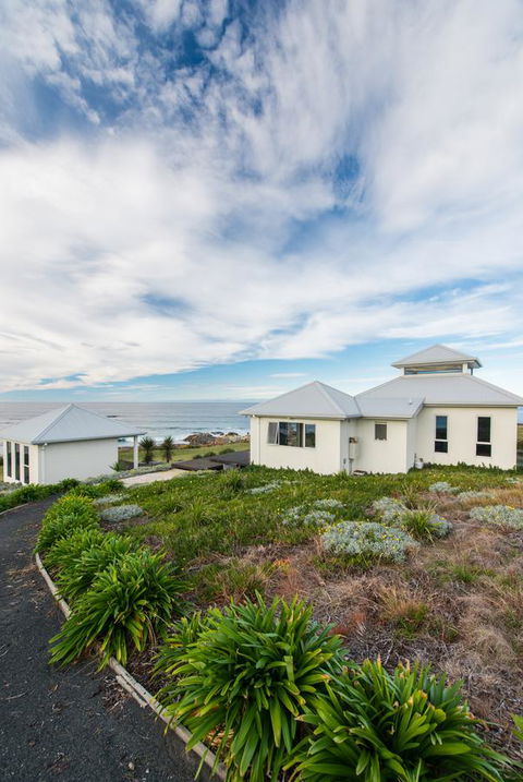 Saltwater - Absolute Oceanfront, Hot Tubs, Sauna, Fire Pits - Accommodation BNB 11