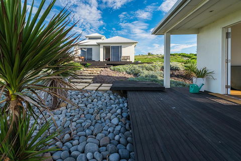 Saltwater - Absolute Oceanfront, Hot Tubs, Sauna, Fire Pits - Accommodation BNB 13