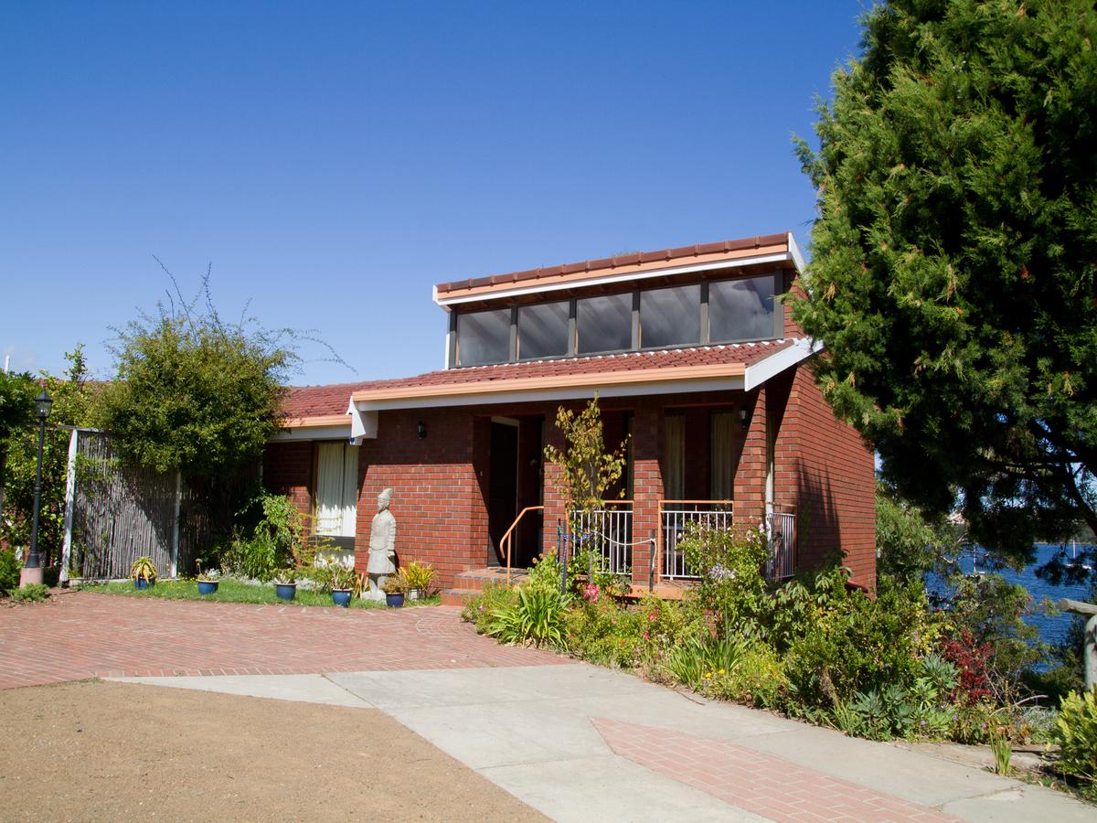 Austins Ferry TAS Accommodation BNB