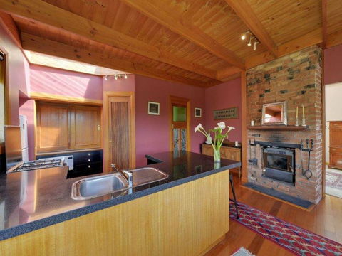 Bridge View Retreat - Accommodation BNB 37