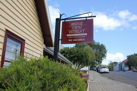 Bridge View Retreat - Accommodation BNB 11