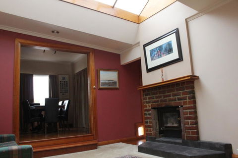 Bridge View Retreat - Accommodation BNB 24