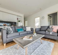 Marina View Apartment - Accommodation BNB