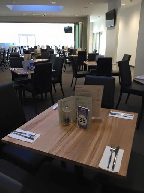 Risdon Brook Hotel - Accommodation BNB 2