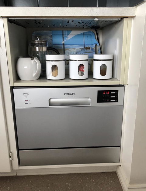 KINGFISHER COTTAGE Beachfront At The Binalong Bay - Accommodation BNB 1