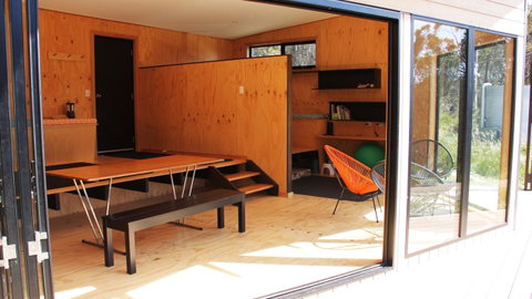 BAY OF FIRES ECO HUT Off Grid Experience At Binalong Bay - Accommodation BNB 2