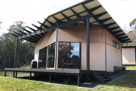BAY OF FIRES ECO HUT Off Grid Experience At Binalong Bay - Accommodation BNB 0
