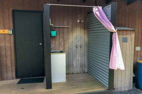 BAY OF FIRES ECO HUT Off Grid Experience At Binalong Bay - Accommodation BNB 17