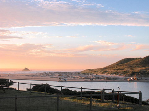 Arthur Riverfront And Sea Lodge Downstream - Accommodation BNB 21