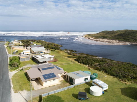 Arthur Riverfront And Sea Lodge Downstream - Accommodation BNB 2