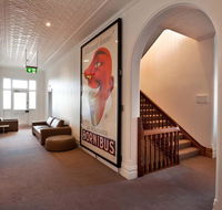 Ikon Hotel - Accommodation BNB
