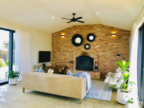 EMBRACING EVANDALE - Hosted By L'Abode Accommodation - Accommodation BNB 7