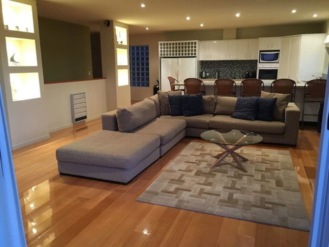 Villa 2 Bay Of Fires - Accommodation BNB 1
