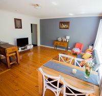 Flora Hill Creek Views - Accommodation BNB
