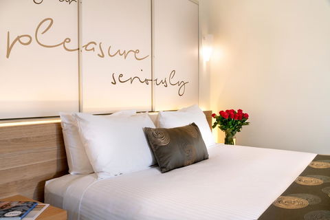 Boathouse Resort Studios And Suites - Accommodation BNB 6