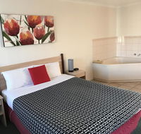 Beachcomber Motel  Apartments - Accommodation BNB