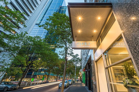 Mantra 100 Exhibition - Accommodation BNB 6