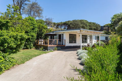Blairgowrie Bella - Light Filled Home With Great Deck - Accommodation BNB 11