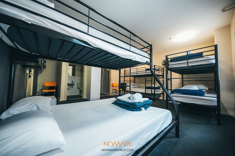 Nomads Melbourne Backpackers - Accommodation BNB 24