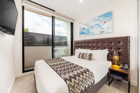 Whitehorse Apartments Hotel - Accommodation BNB 2