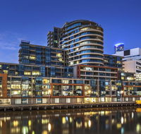 Waterfront Melbourne Apartments - Accommodation BNB