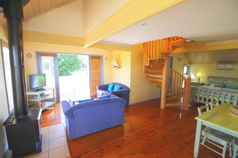 Rayville Boat Houses - Accommodation BNB 3