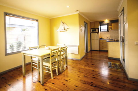 Rayville Boat Houses - Accommodation BNB 25