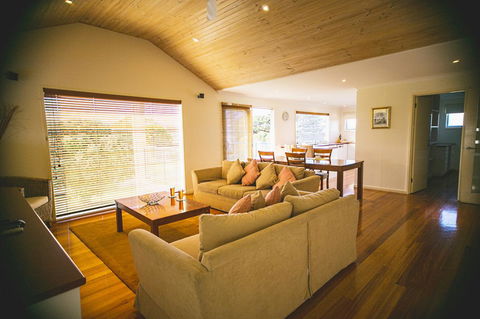Rayville Boat Houses - Accommodation BNB 8