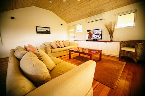 Rayville Boat Houses - Accommodation BNB 7