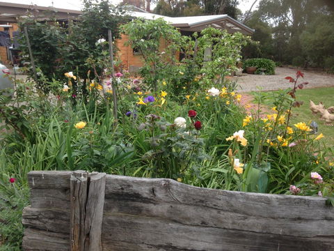 Mud Hollow Barn - Accommodation BNB 12