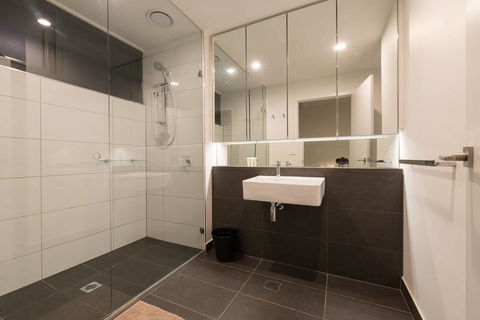 Doncaster Private Collection 2 Bed Townhouse@Pearl - Accommodation BNB 9