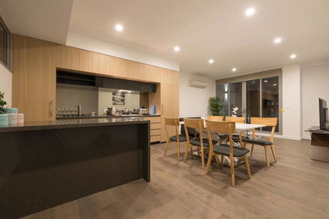Doncaster Private Collection 2 Bed Townhouse@Pearl - Accommodation BNB 2