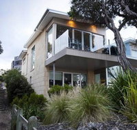 Battery Cove Beach Front Apartment - Accommodation BNB