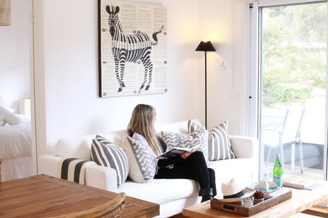 Capella Villa No. 4 - Stunning Luxury Decor Inside And Out - Accommodation BNB 5