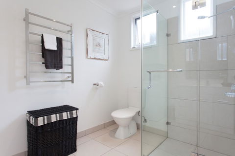 Capella Villa No. 4 - Stunning Luxury Decor Inside And Out - Accommodation BNB 11