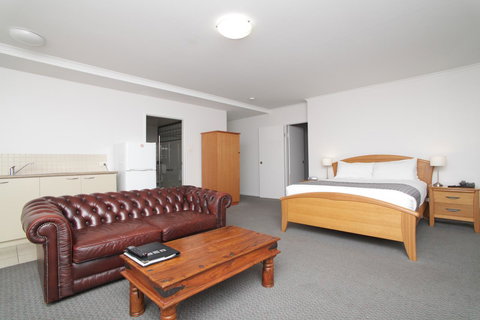 Quality Inn & Suites The Menzies - Accommodation BNB 8