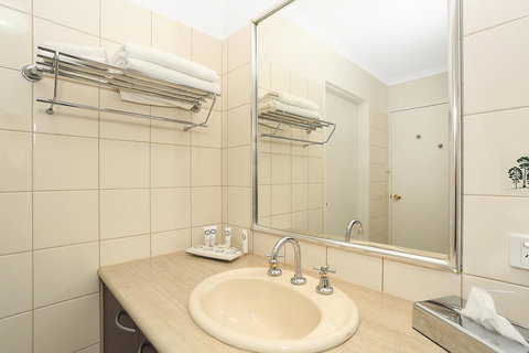 Quality Inn & Suites The Menzies - Accommodation BNB 32