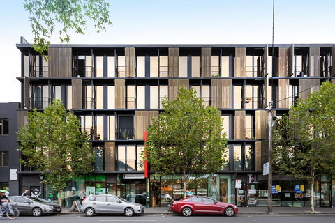 Modern Apartment In The Heart Of St Kilda - Accommodation BNB 23