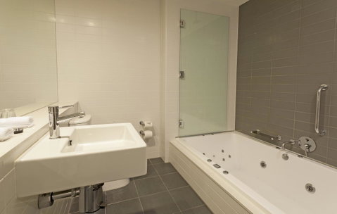 Causeway 353 Hotel - Accommodation BNB 9
