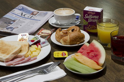 Causeway 353 Hotel - Accommodation BNB 18