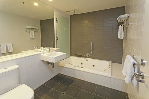 Causeway 353 Hotel - Accommodation BNB 35