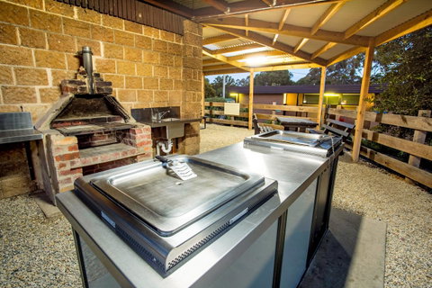 BIG4 Castlemaine Gardens - Accommodation BNB 25