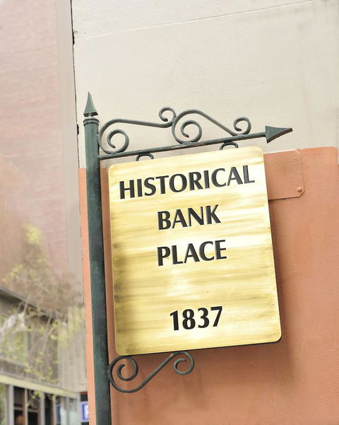 Metro Apartments On Bank Place - Accommodation BNB 3