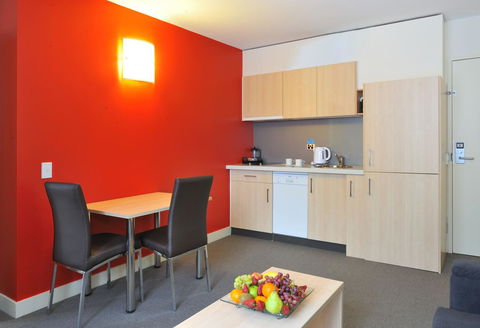 Metro Apartments On Bank Place - Accommodation BNB 5