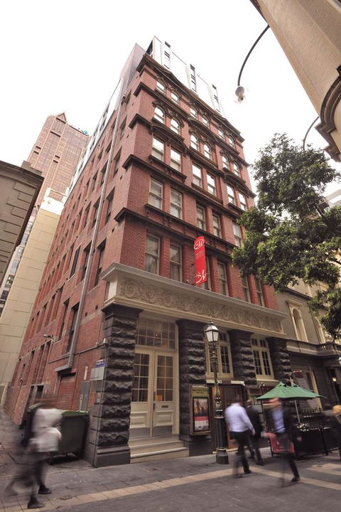 Metro Apartments On Bank Place - Accommodation BNB 7