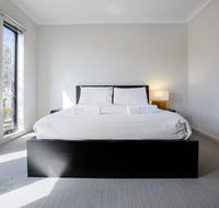 Point Cook Home with a Lovely View in Salt Water - Accommodation BNB